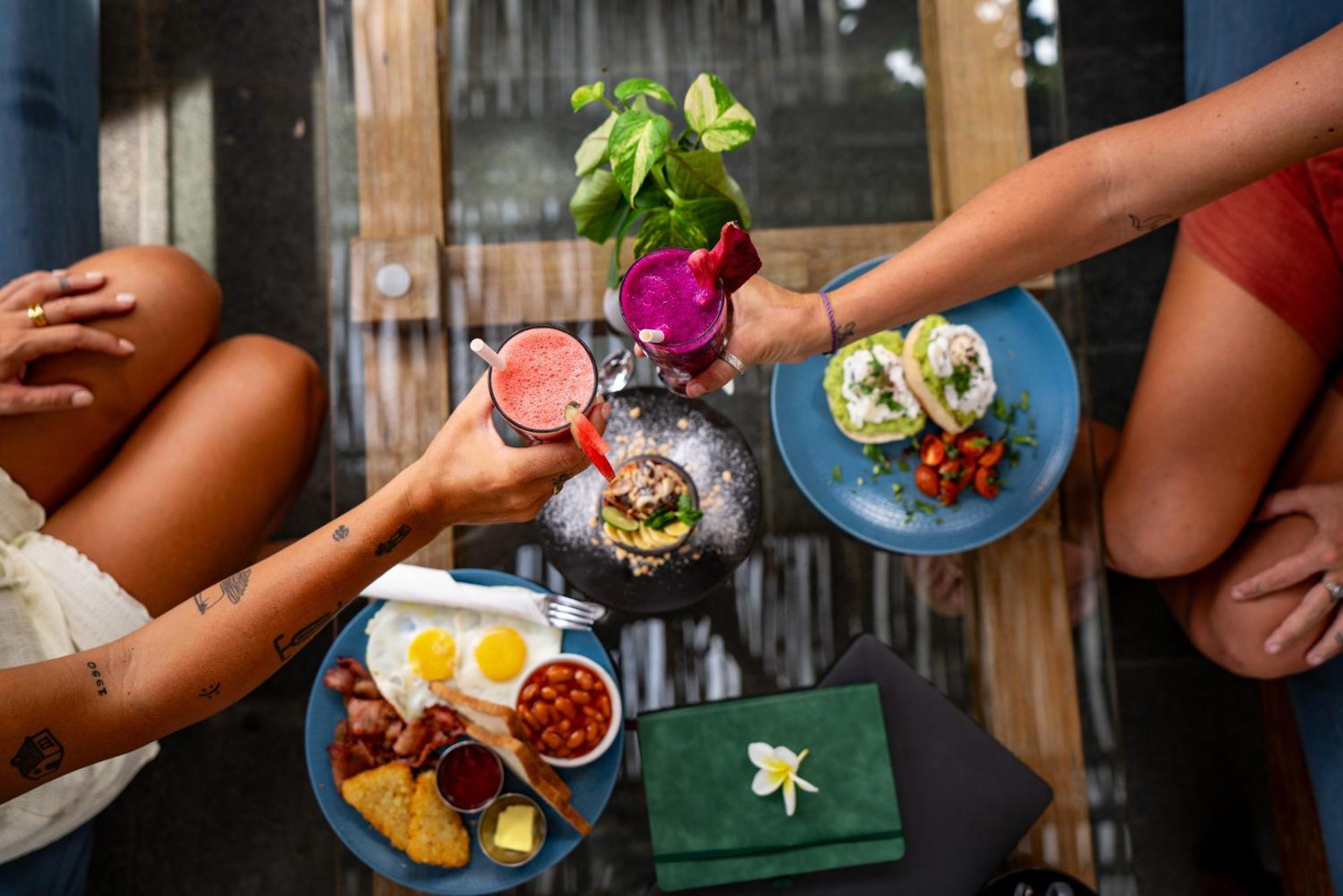 Manta Dive Gili Trawangan Resort Bagian luar foto